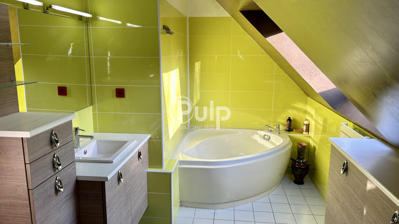 Pavillon - 122 m² - 6 pièces