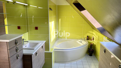 Pavillon - 122 m² - 6 pièces