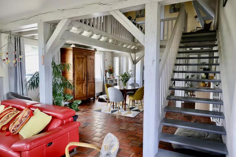 Maison - 274 m² - 6 pièces