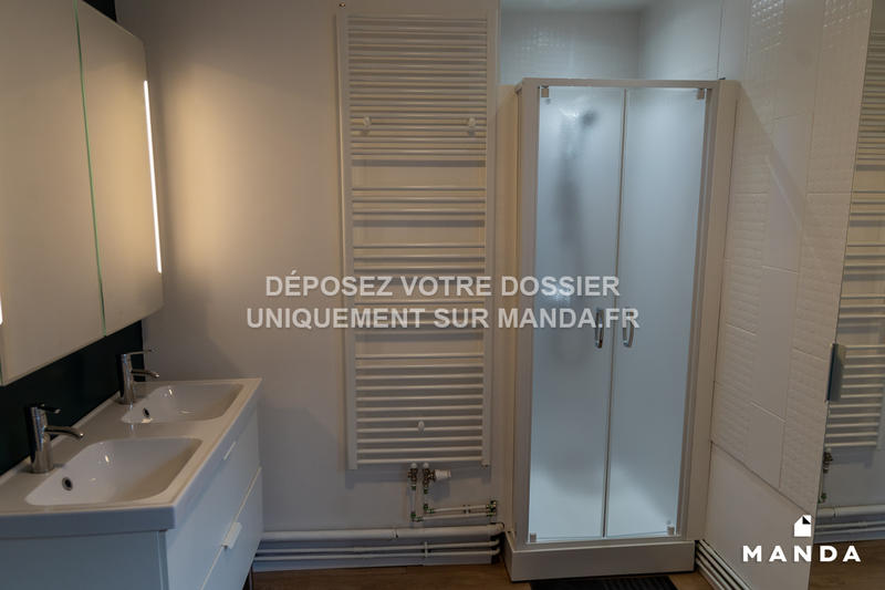 Chambre - 11 m² - 5 pièces