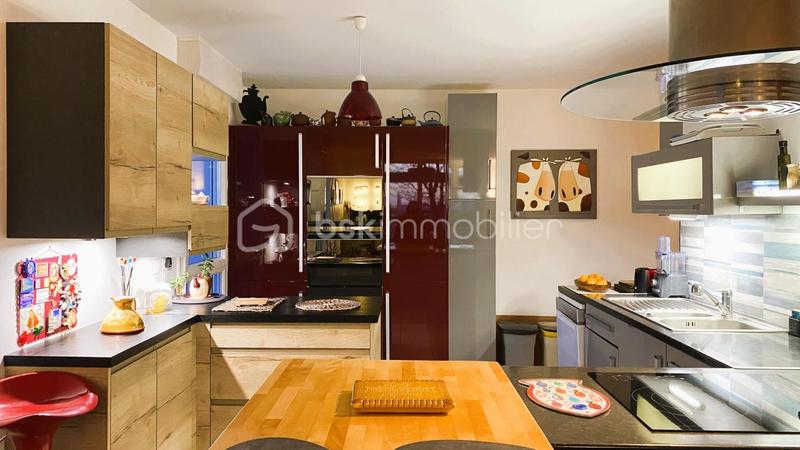 Appartement - 104 m² - 4 pièces