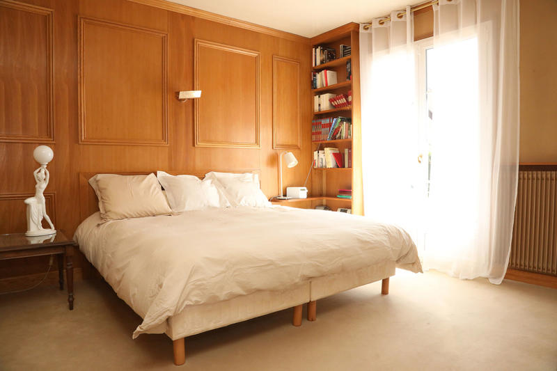 Maison - 228 m² - 12 pièces