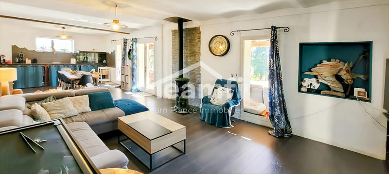 Maison - 157 m² - 7 pièces