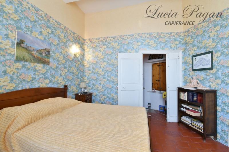 Maison de village - 210 m² - 9 pièces