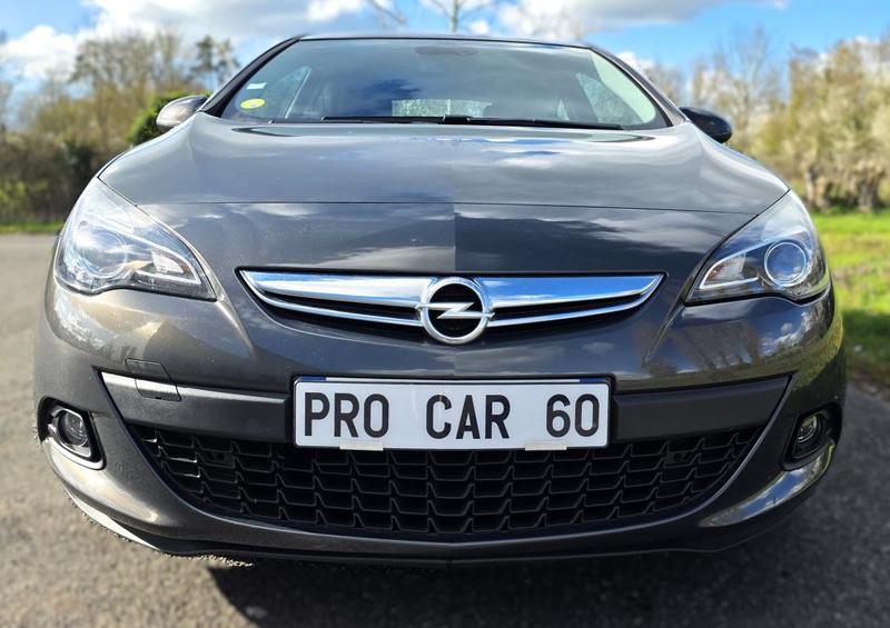 Opel Astra Gtc 2° Main 1.7 Cdti 130cv Sport Carnet d'entretien tamponné constructeur