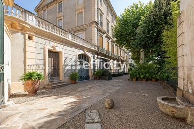 Immeuble - 1 493 m² - 19 pièces