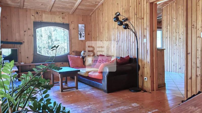 Maison - 130 m² - 9 pièces