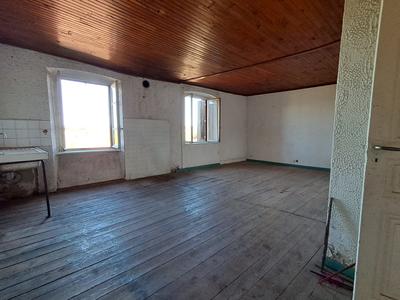 Maison - 250 m² - 11 pièces