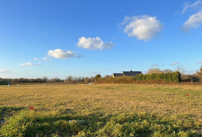 Terrain constructible - 303 m²