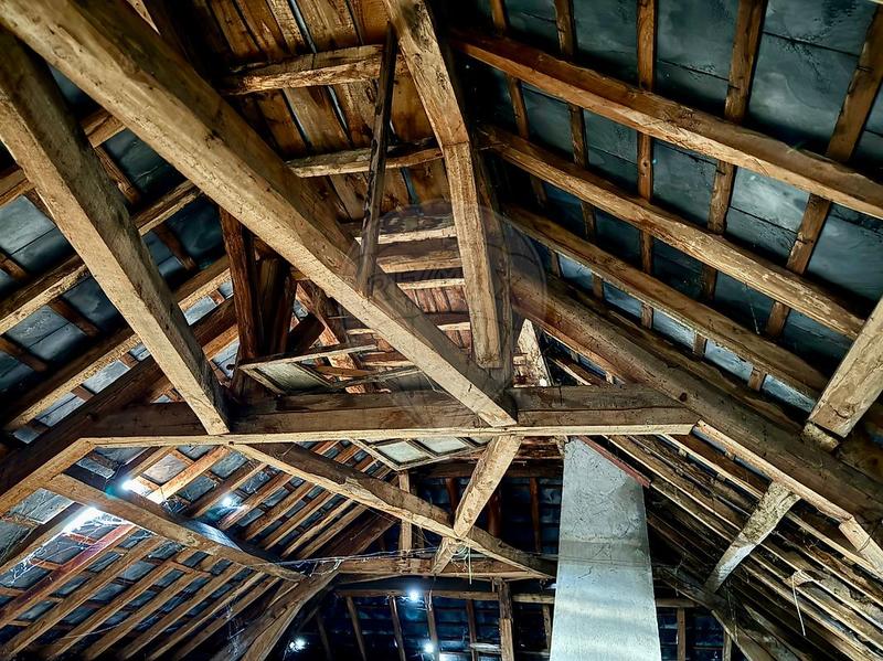 Maison - 180 m² - 8 pièces