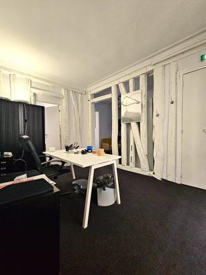 Bureau - 186 m² - 4 pièces