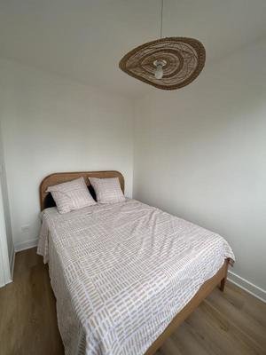 Chambre - 9 m² - 1 pièce