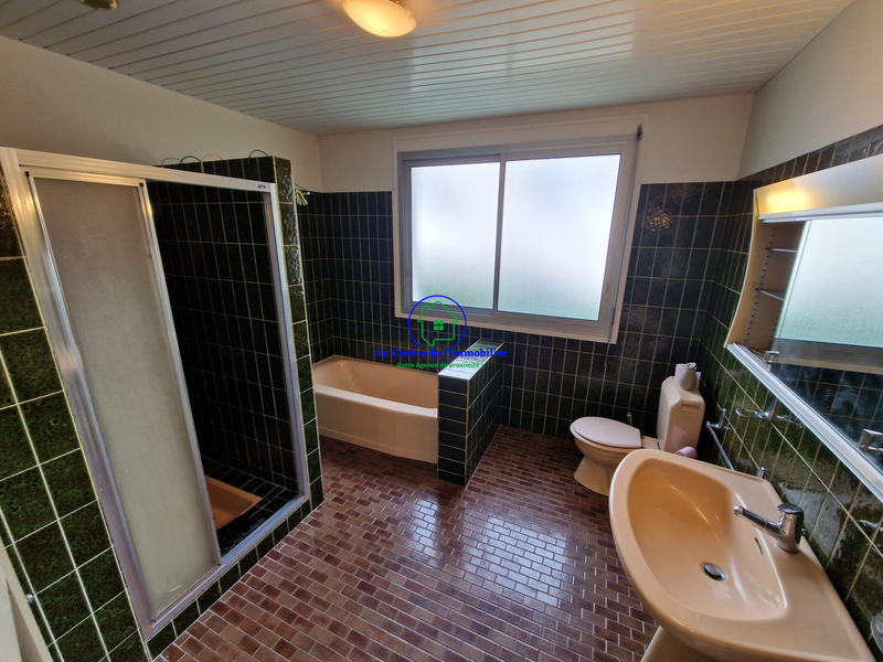 Maison traditionnelle - 129 m² - 6 pièces