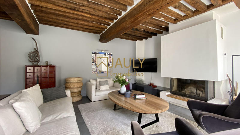 Maison - 300 m² - 9 pièces