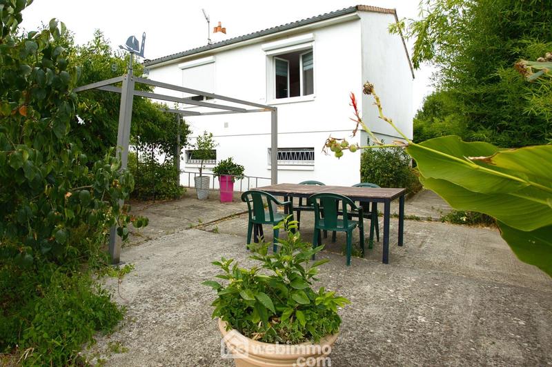 Maison - 95 m² - 5 pièces