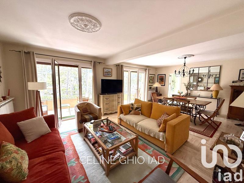 Appartement - 93 m² - 3 pièces