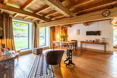 Maison - 296 m² - 9 pièces