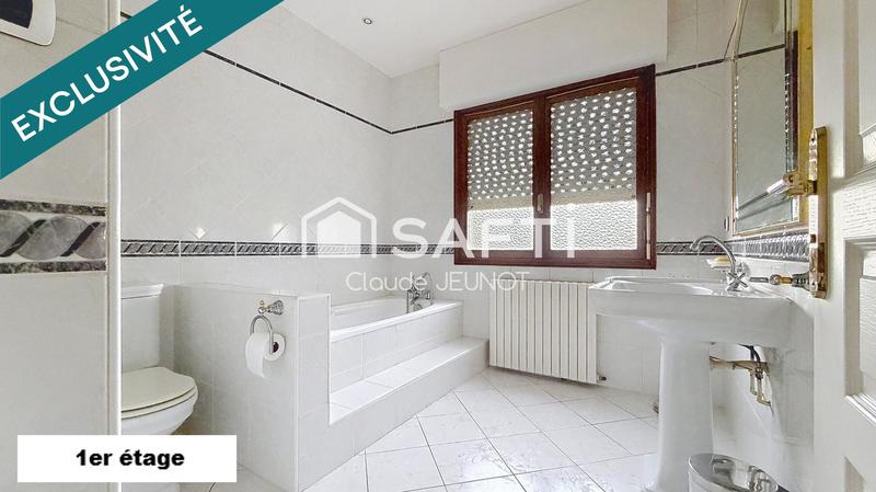 Maison - 210 m² - 6 pièces