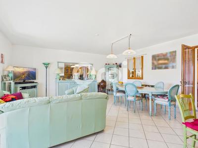 Maison - 176 m² - 4 pièces