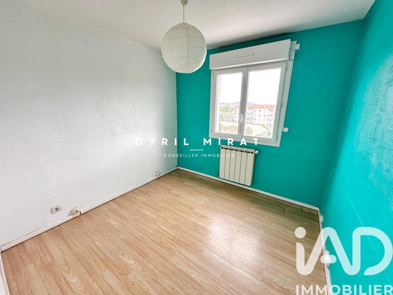 Appartement - 64 m² - 4 pièces