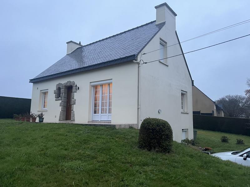 Maison - 92 m² - 5 pièces