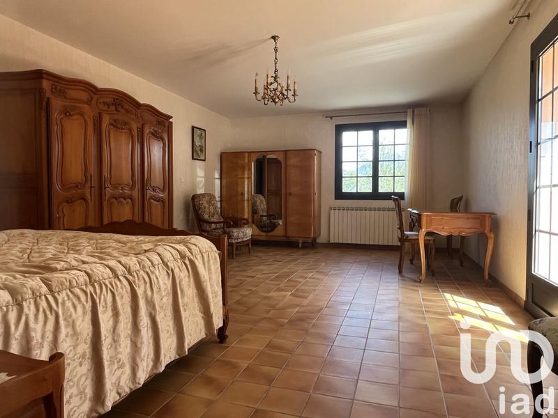 Maison - 185 m² - 5 pièces