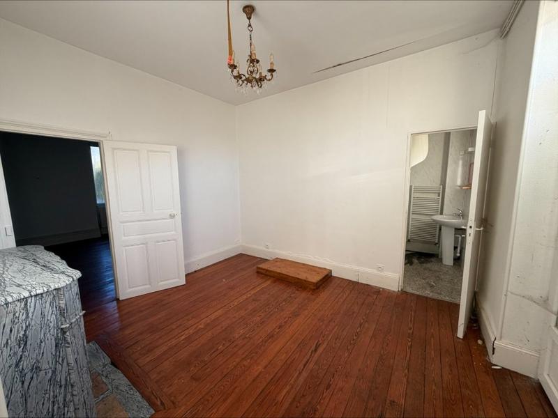 Appartement - 77 m² - 3 pièces