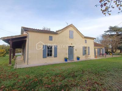 Maison de campagne - 245 m² - 7 pièces