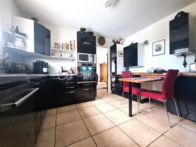 Villa - 90 m² - 4 pièces