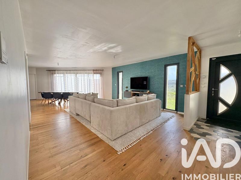 Maison - 177 m² - 6 pièces