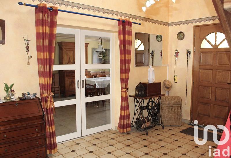 Maison - 232 m² - 10 pièces