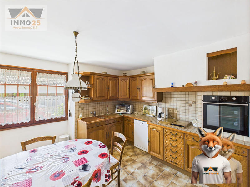 Maison - 266 m² - 10 pièces