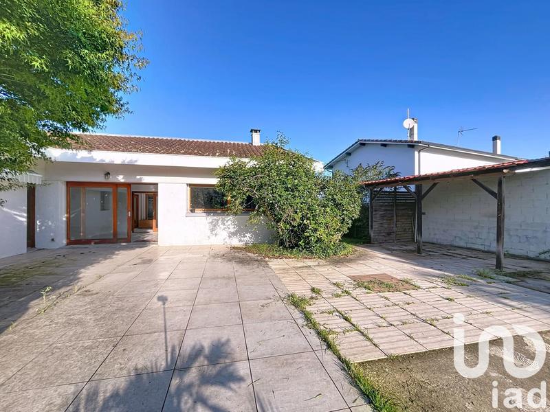 Maison - 260 m² - 5 pièces