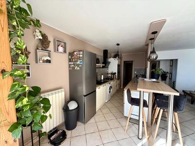 Appartement - 84 m² - 4 pièces