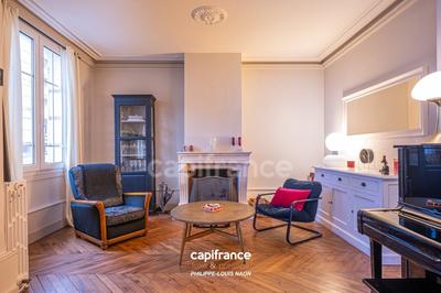 Maison bourgeoise - 235 m² - 9 pièces