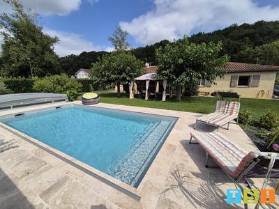 Maison - 188 m² - 6 pièces