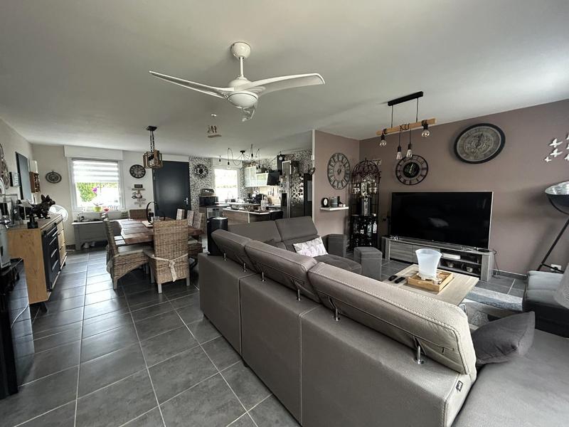 Maison - 90 m² - 5 pièces