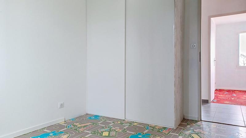 Maison - 95 m² - 5 pièces