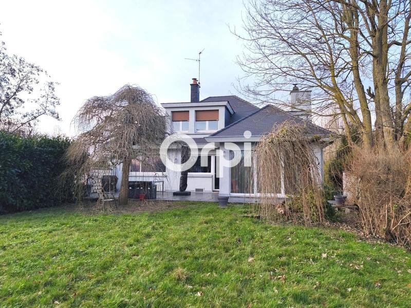 Maison - 210 m² - 6 pièces