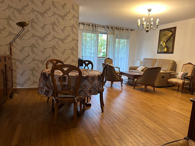 Appartement - 95 m² - 5 pièces