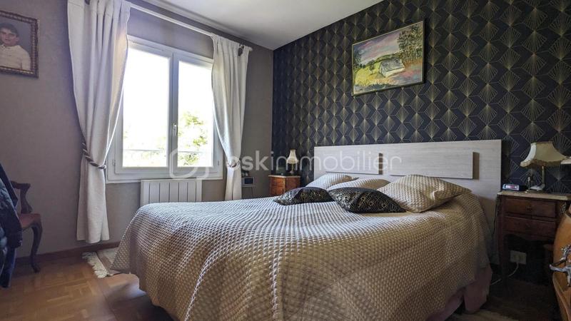 Propriété - 194 m² - 7 pièces