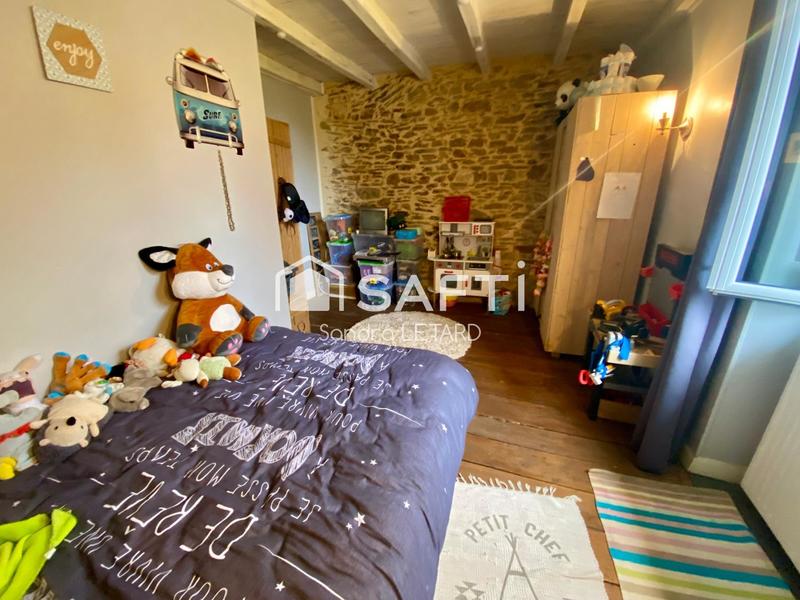 Maison - 250 m² - 7 pièces