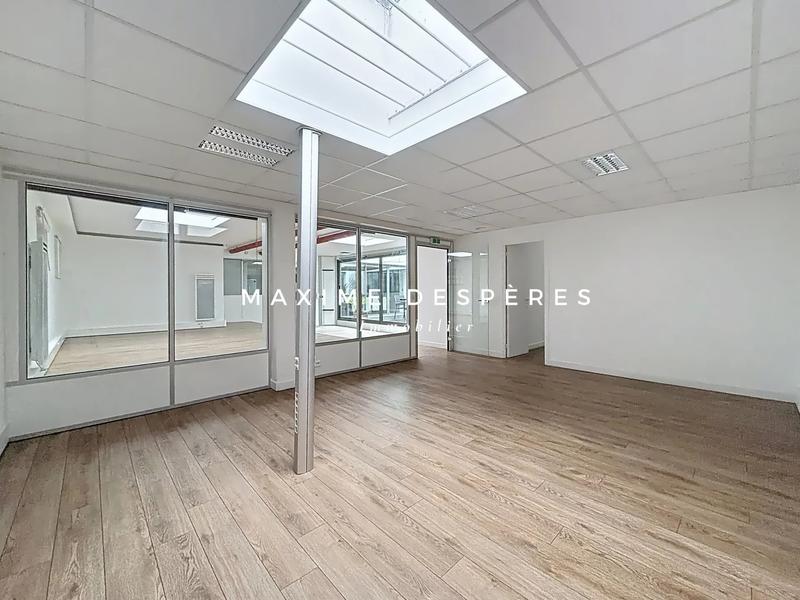 Loft - 325 m² - 6 pièces