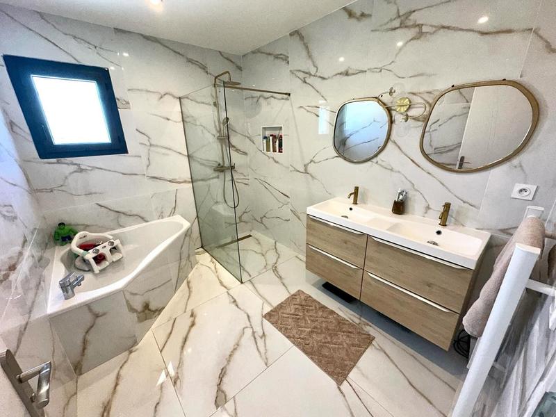 Villa - 130 m² - 5 pièces