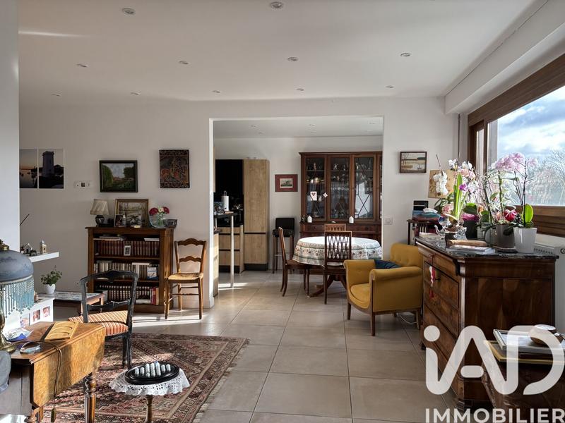 Appartement - 103 m² - 5 pièces