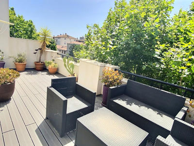 Maison - 200 m² - 8 pièces