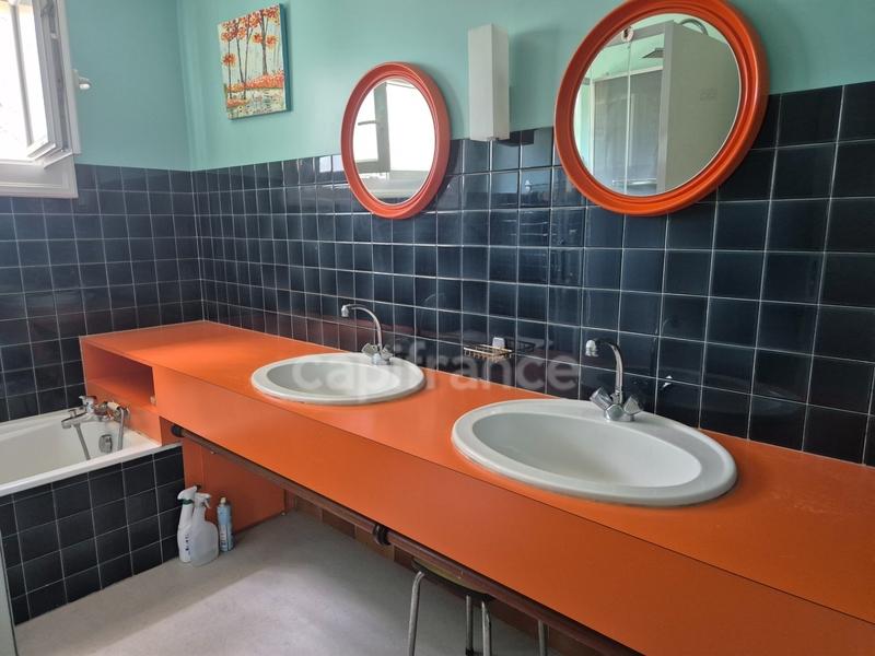 Maison - 167 m² - 5 pièces