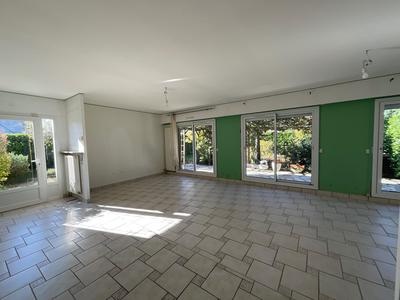 Maison - 137 m² - 6 pièces