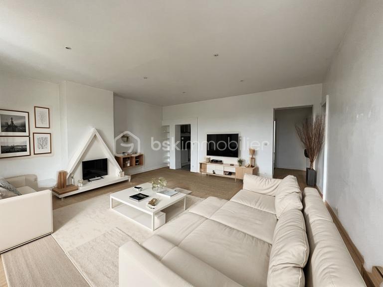 Appartement - 93 m² - 4 pièces