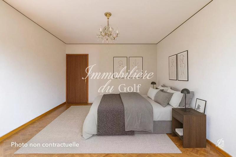 Appartement - 204 m² - 6 pièces
